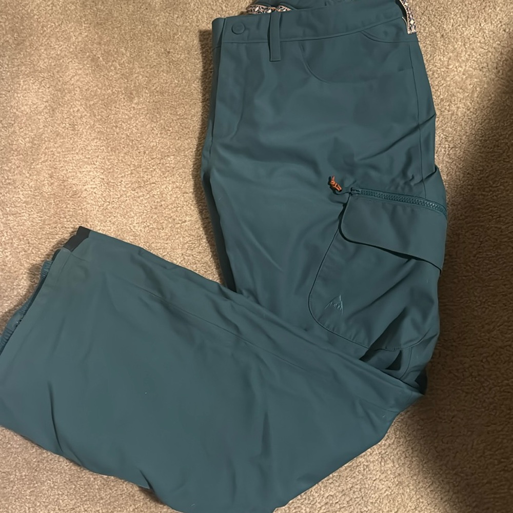 Burton snowboard pants, EUC, green, multi zippered, elastic waist, size XL